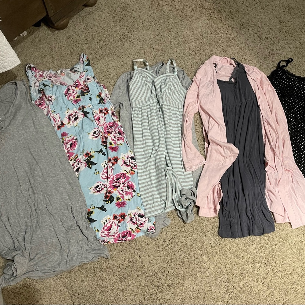 Nursing/postpartum nightgowns and robes all size medium